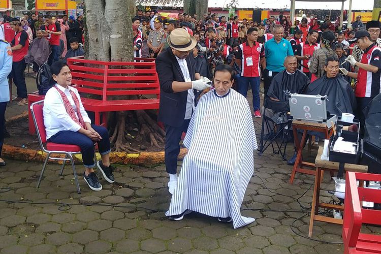 Drama Garut, Jokowi Bakal Kian Mengerut